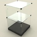 Стеклянные кубы-витрины